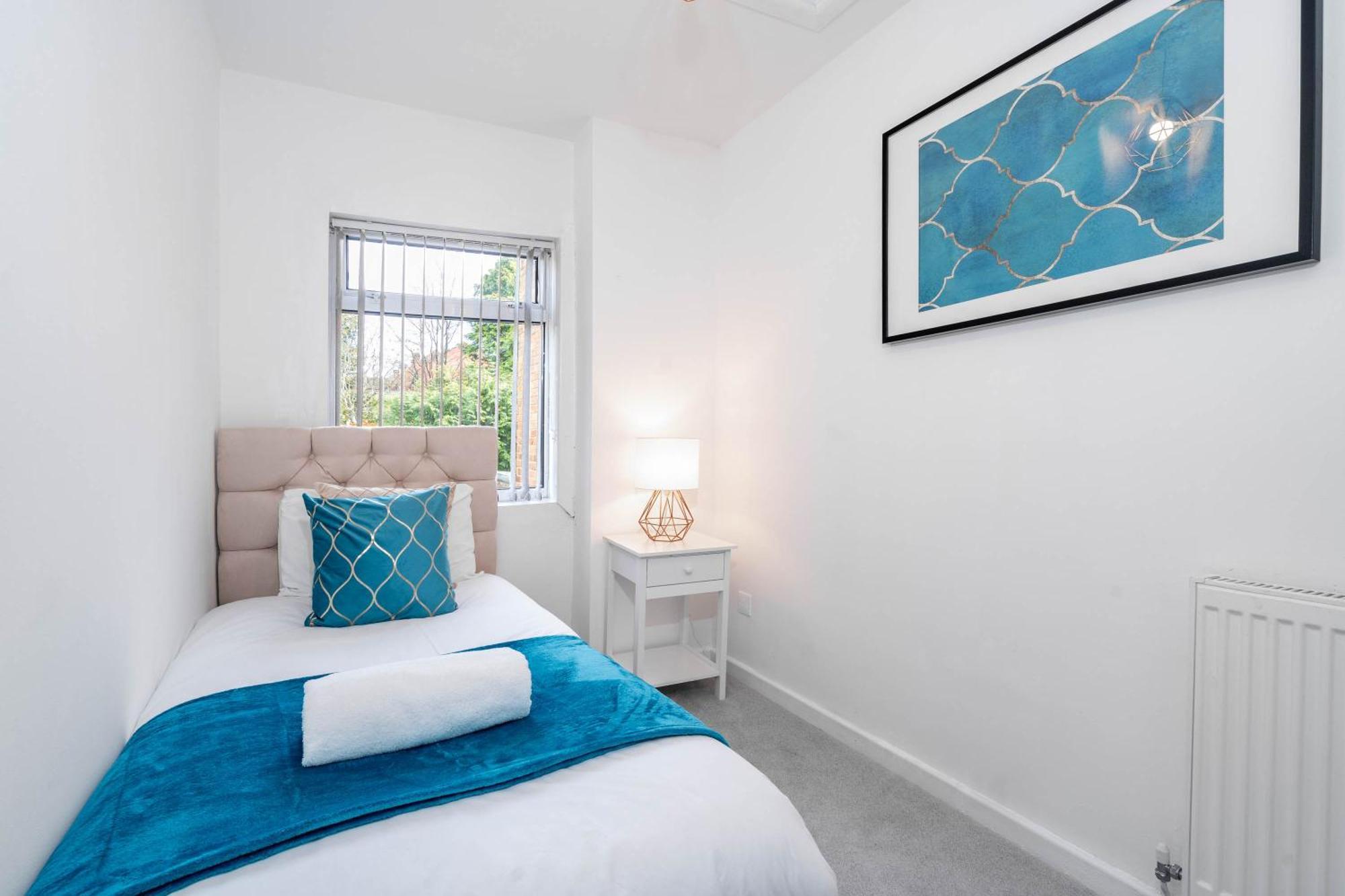 Three Bedroom House - Garden - Parking - Wifi - Netflix - Rated - 11t Birmingham